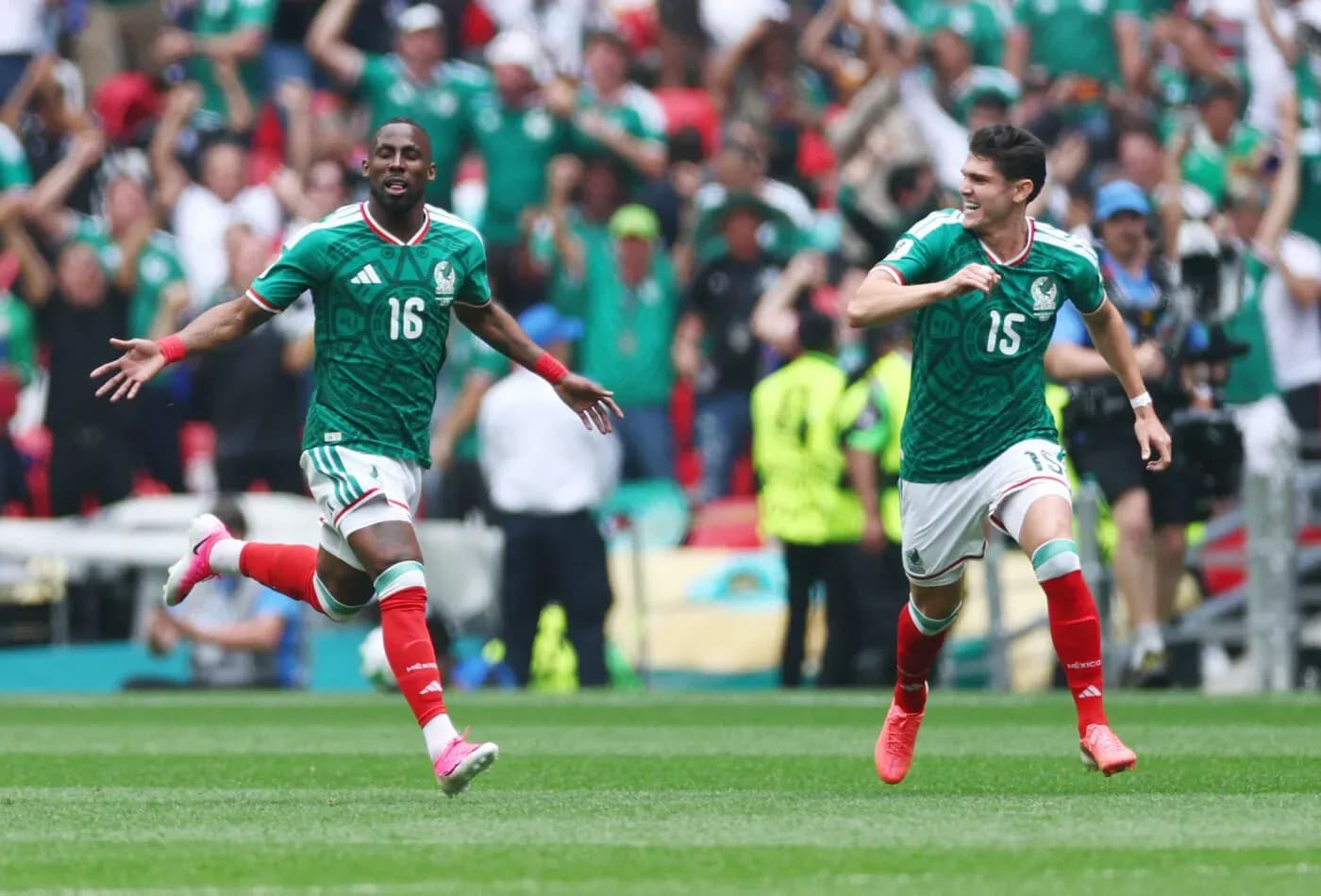 Mexique 2-0 Afrique du Sud : entrée en matière réussie pour le pays hôte — Coupe du Monde 2026